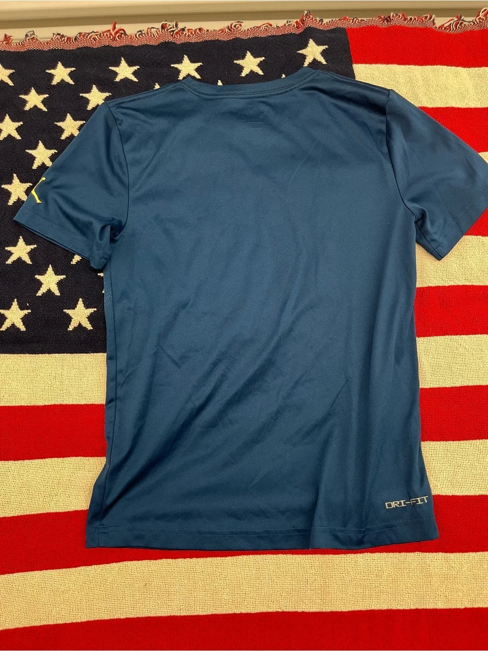 Jordan Blue Short Sleeve Tee with Yellow & White Graphic Boys Size Large 14/16